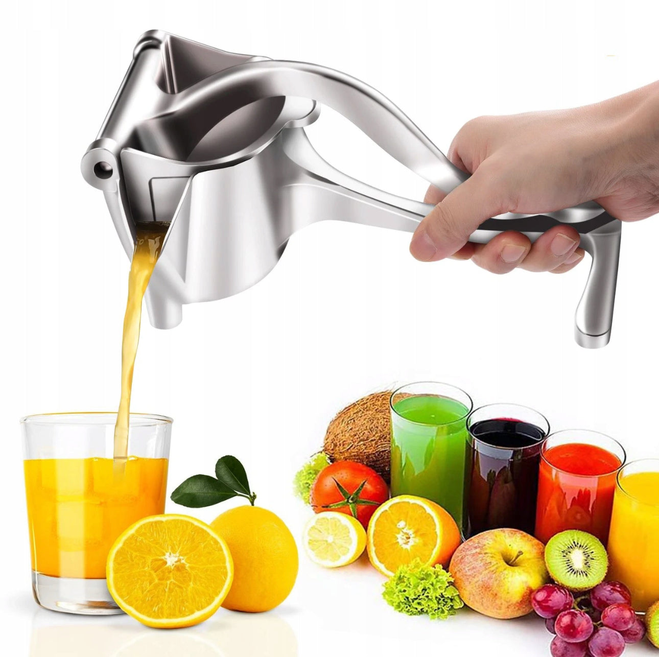 Håndholdt sitruspresse i aluminium presser appelsinjuice ned i glass, omgitt av friske frukter og fargerike juicer.