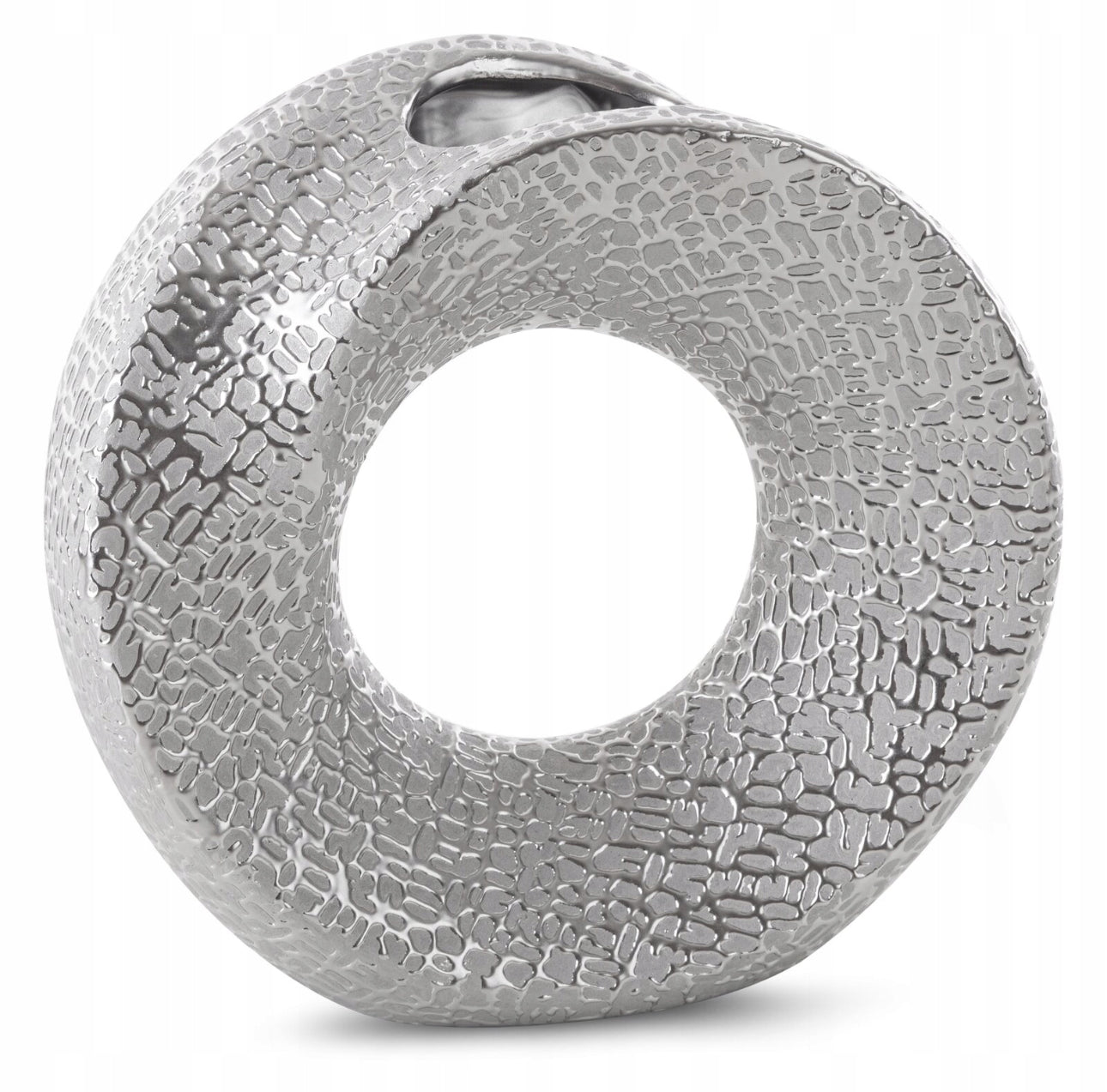 Elegant dekorativ vase i sølvfarget keramikk, størrelse 23 x 9 x 22 cm. Moderne design med teksturert overflate – perfekt som interiørdekor eller gaveidé.