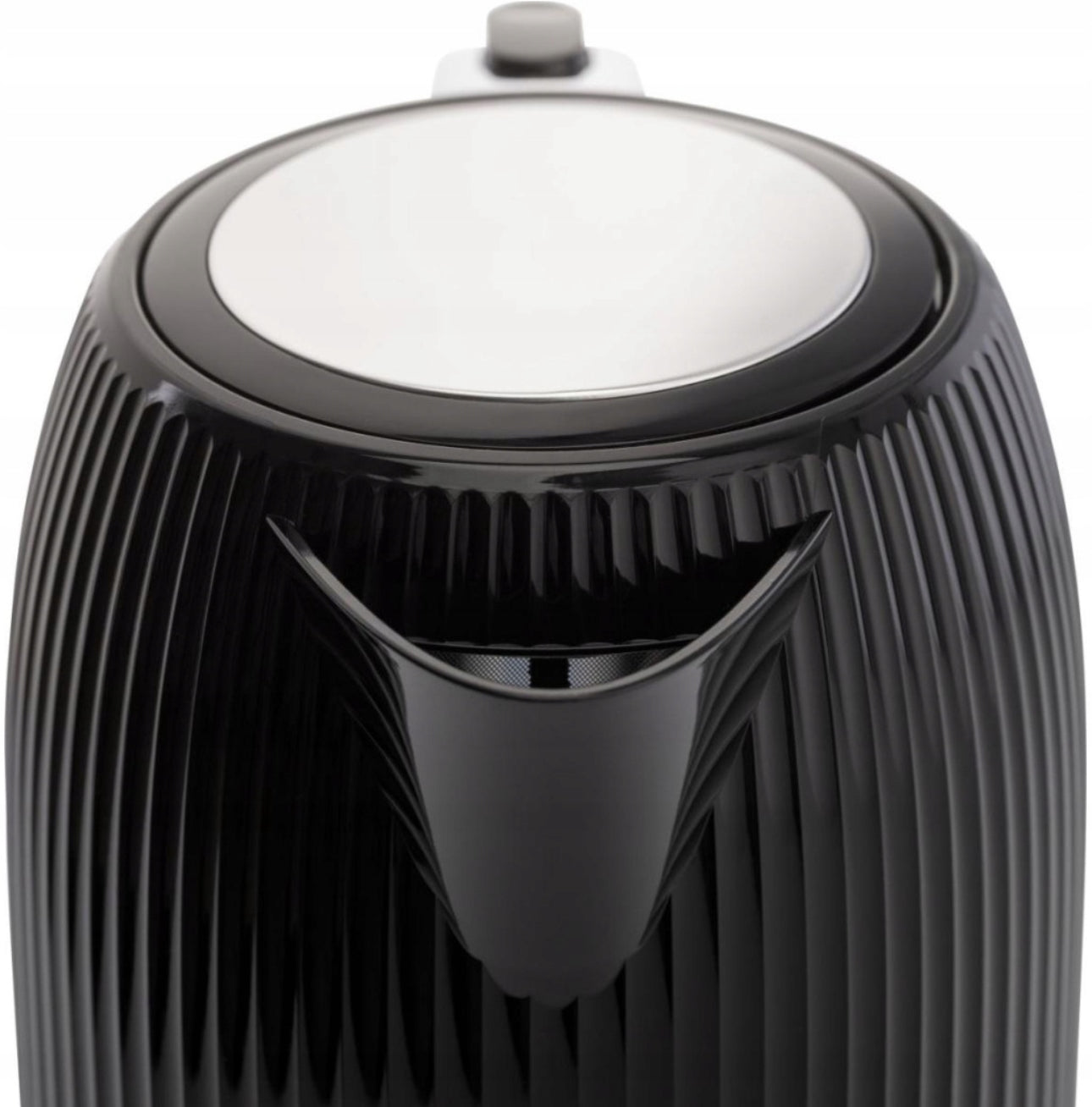Gorenje elektrisk vannkoker, 1,7 liter kapasitet, svart design med rustfritt stål-element, 2200W effekt og roterbar base for enkel bruk.