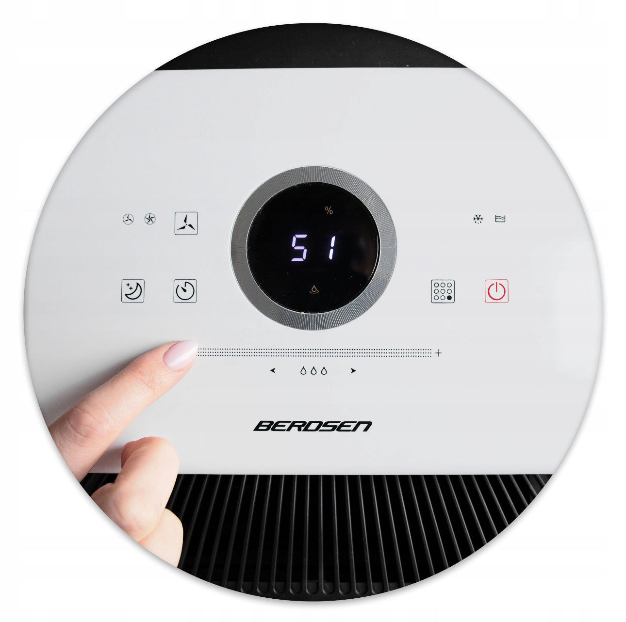 Effektiv kompressorbasert luftavfukter BD-521 med 12L kapasitet per dag, LCD-skjerm og touch-kontroller. Stillegående avfukter med vaskbart filter, kontinuerlig drenering, og miljøvennlig R290-kjølemiddel. Perfekt for store rom, kjeller og baderom, reduserer fuktighet og forbedrer innemiljøet.