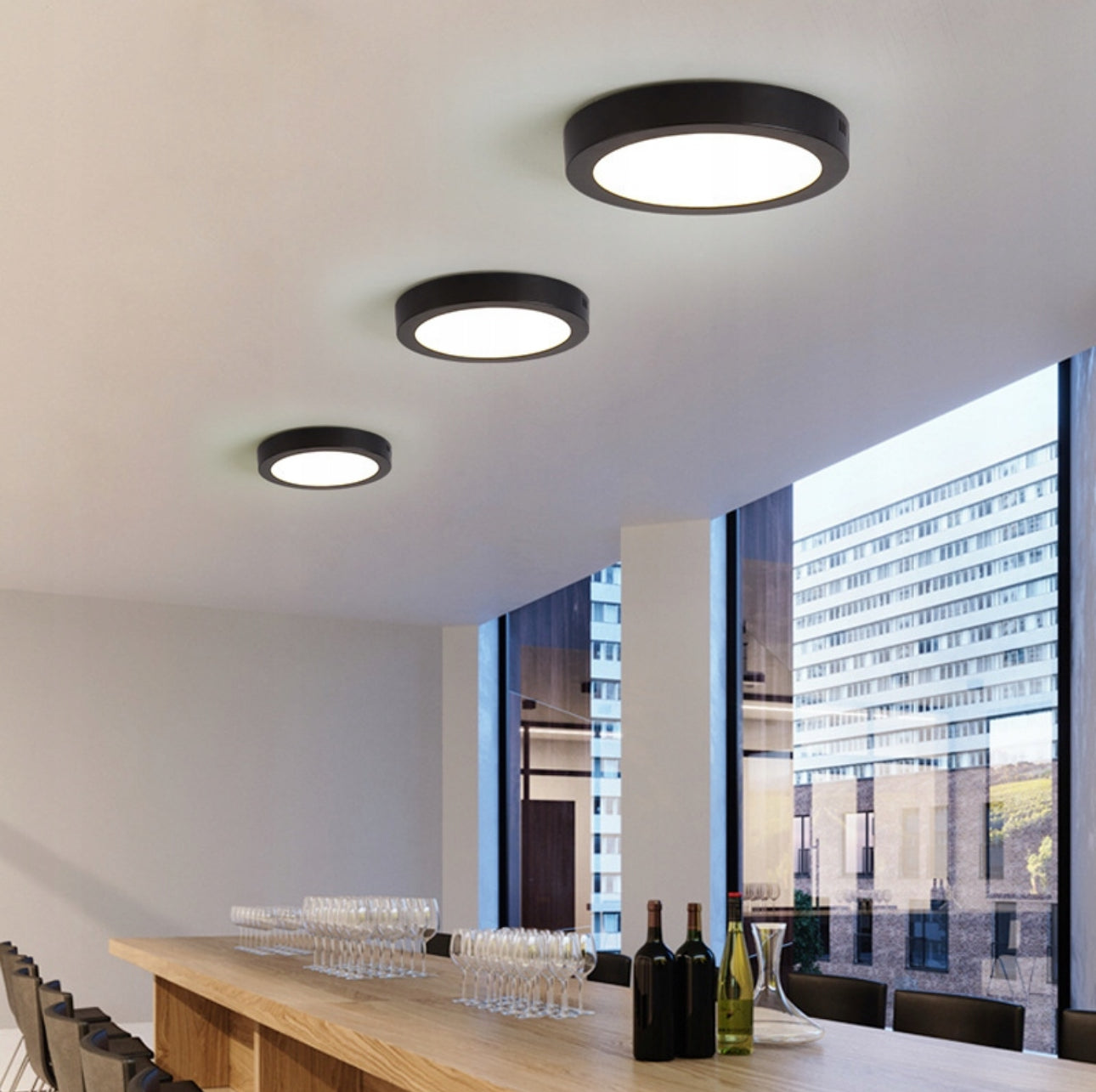 Rund LED-taklampe 24W i moderne, minimalistisk design med energiklasse A. Perfekt for stue, kjøkken eller soverom, med nøytral lysfarge på 4000K og høy lysstyrke på 2200 lumen. Slank og stilren lampe med enkel montering og lang levetid.