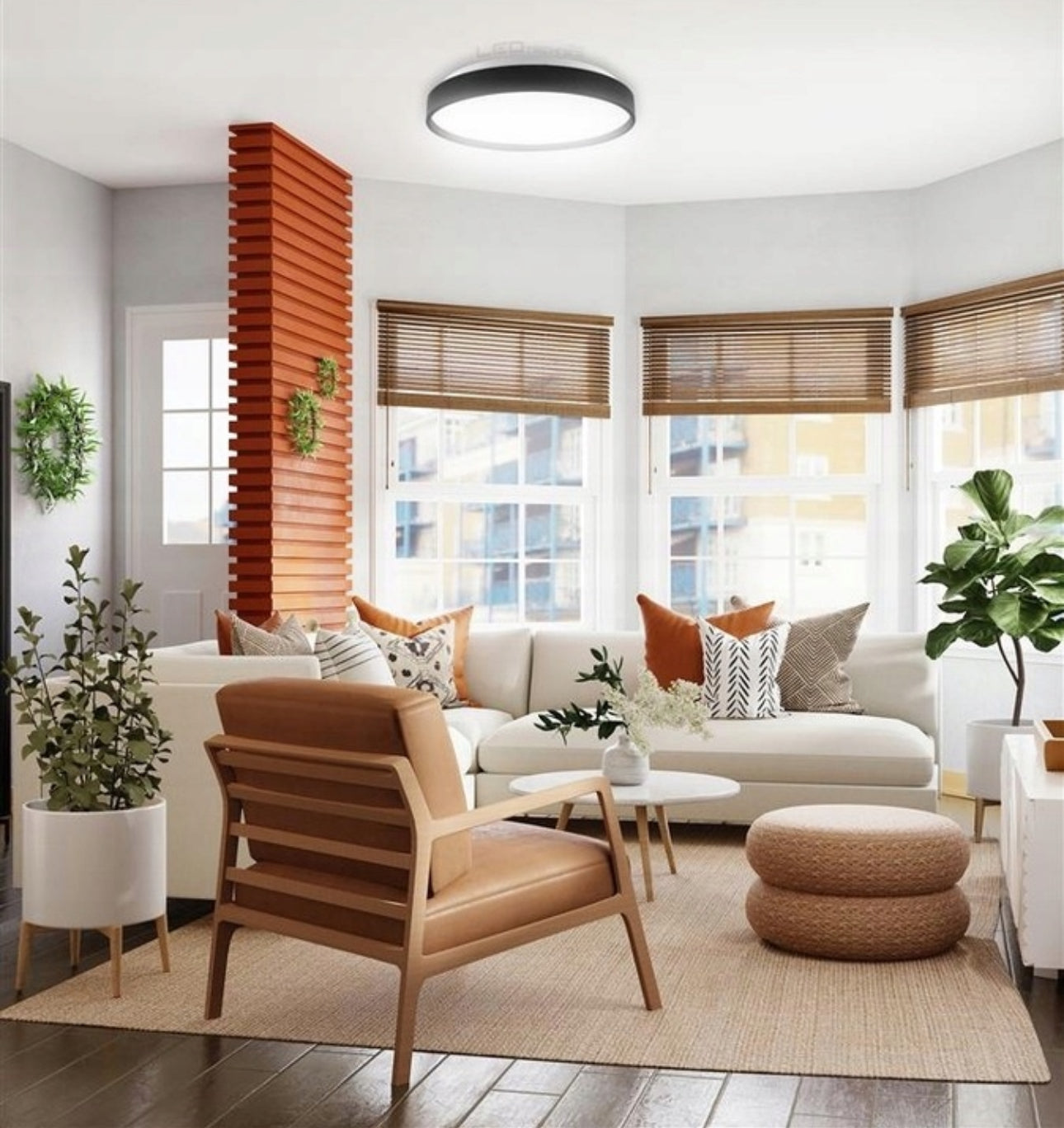 Rund LED-taklampe 24W i moderne, minimalistisk design med energiklasse A. Perfekt for stue, kjøkken eller soverom, med nøytral lysfarge på 4000K og høy lysstyrke på 2200 lumen. Slank og stilren lampe med enkel montering og lang levetid.