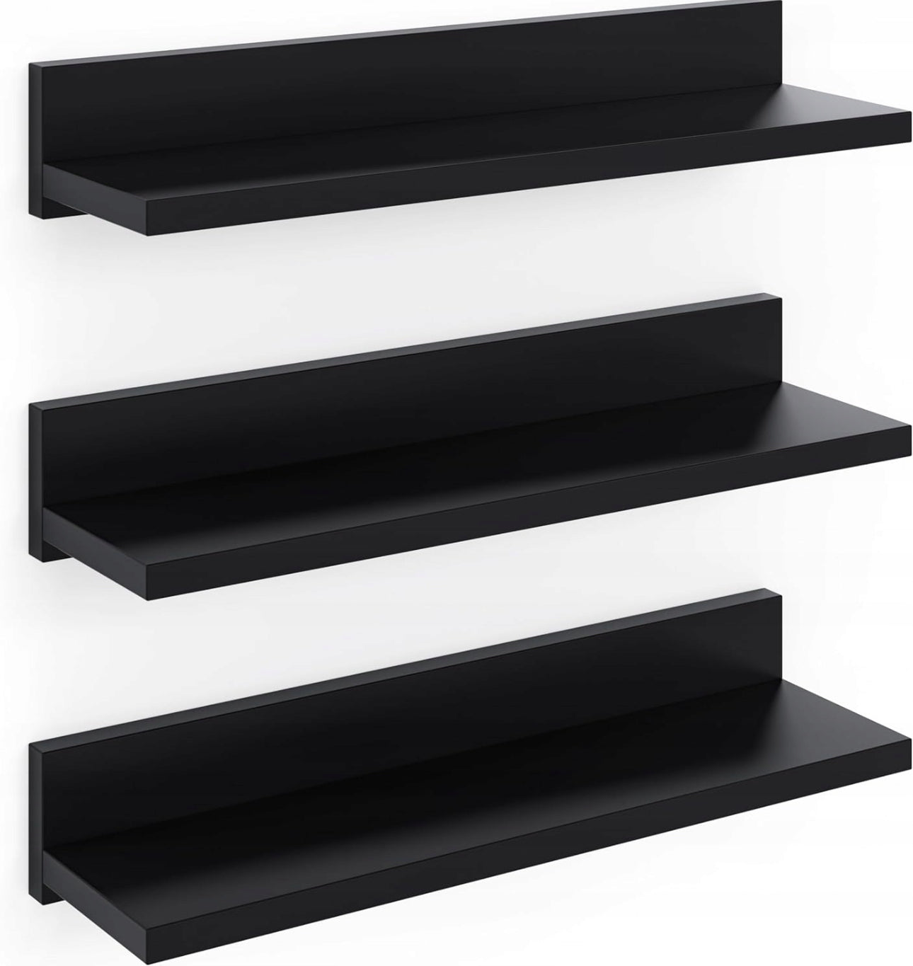Tomme svarte vegghyller med bakplate, minimalistisk design