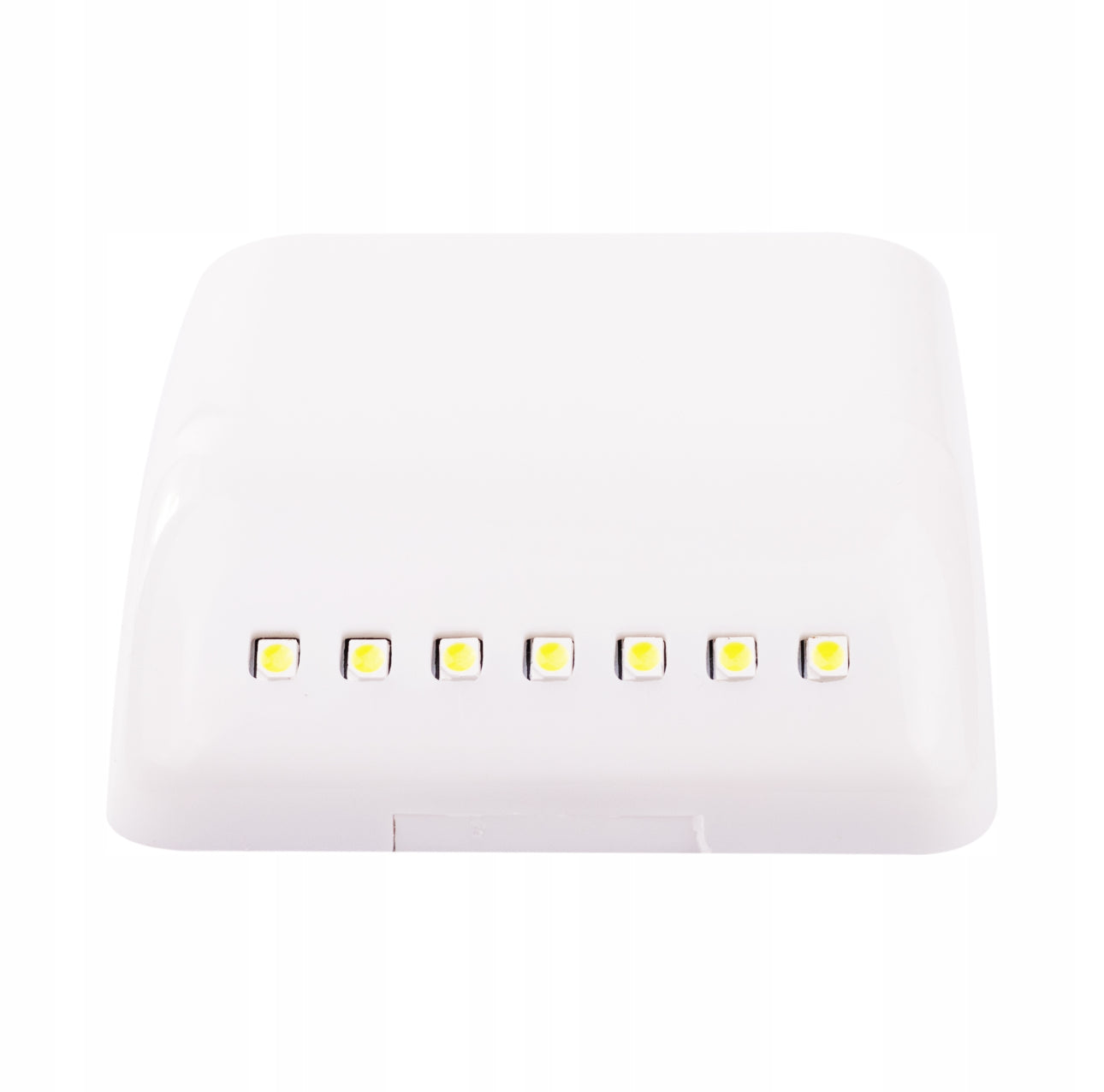 Hvit LED-lampe med syv gule dioder sett forfra