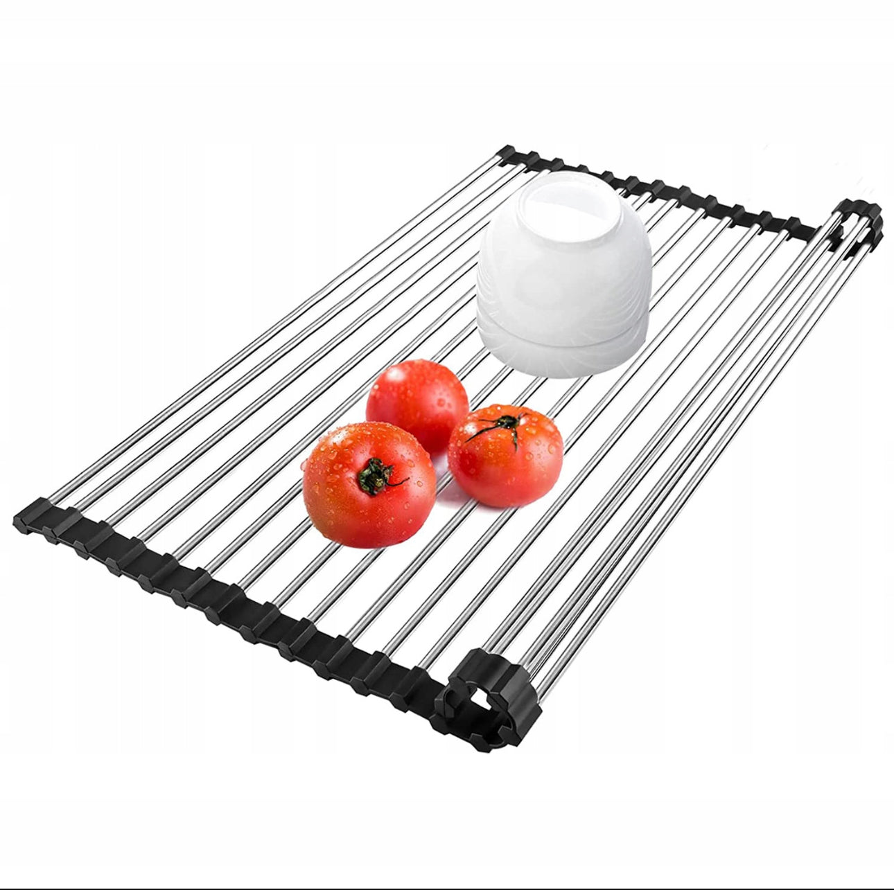 Rullbar tørkematte i rustfritt stål og silikon, svart og sølv, måler 47 x 30 cm. Perfekt for oppvask, tørking av grønnsaker og varmebestandig støtte til gryter.