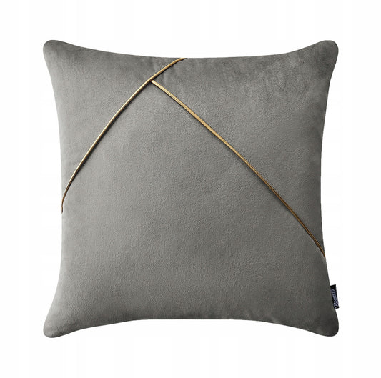 Kvadratisk grå velurpute med diagonal gullstripe, glam stil