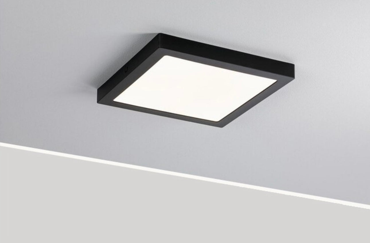 firkantet LED-taklampe med moderne design og energiklasse A, perfekt for stue, kjøkken eller gang, enkel montering, nøytralt hvitt lys på 4000K, lang levetid og lavt strømforbruk