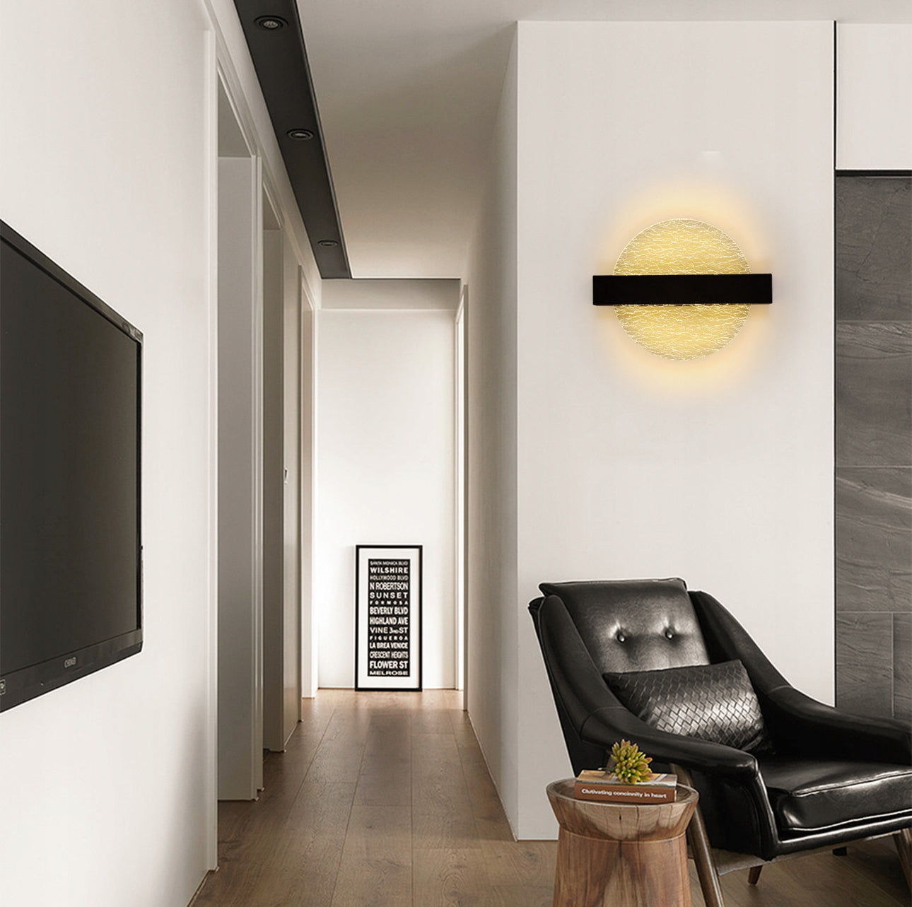 Moderne LED-vegglampe, 12W, svart metall og akrylmateriale, dimensjoner 25x20x4,5 cm, varm hvit belysning (3000K), stilren design for stue og soverom.