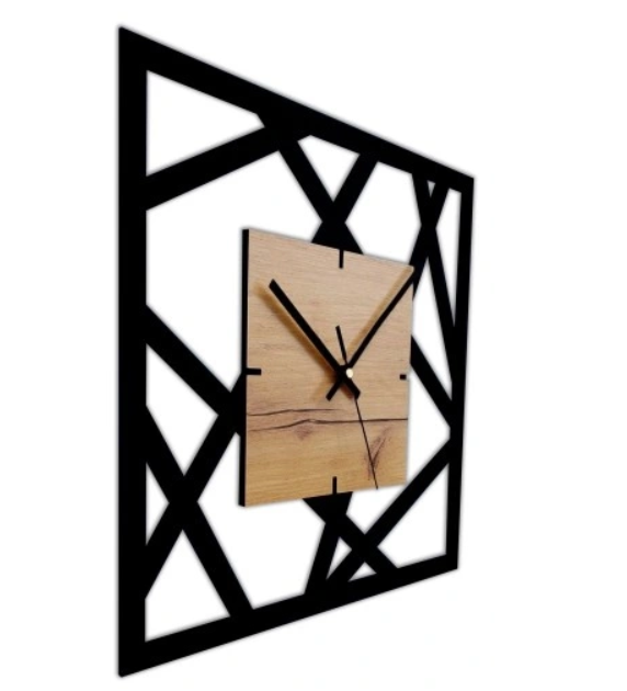 MODERNE 33X33CM VEGGHENGT KLOKKE I SORT OG EIK - TIDLØS ELEGANSE FOR ETHVERT ROM