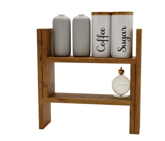 Justerbar kjøkkenhylle i Lancelot-design, laget av premium 18 mm laminert tre i naturlig trefarge. Størrelse: Høyde 44 cm, bredde 40-74 cm, dybde 12 cm. Perfekt til kjøkkenoppbevaring av krydder, flasker og småartikler.